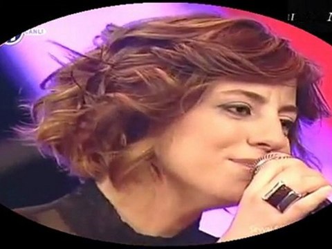 Dilek Türkan - mümkün mü unutmak güzelim.HD