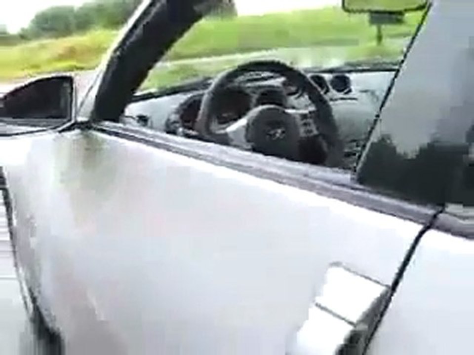 Nissan 350 Z - QUATRO RODAS