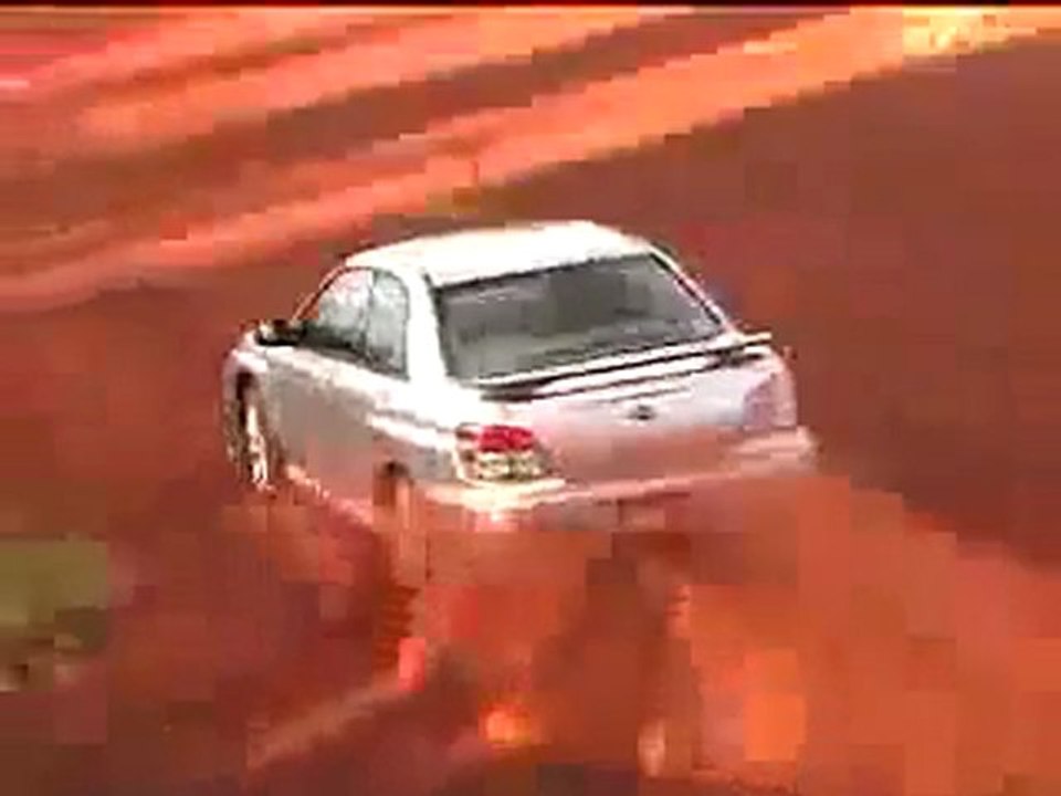 Subaru Impreza WRX - QUATRO RODAS