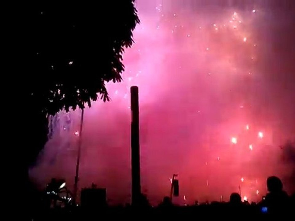feux d'artifice pour kumo l araignée et le tramway