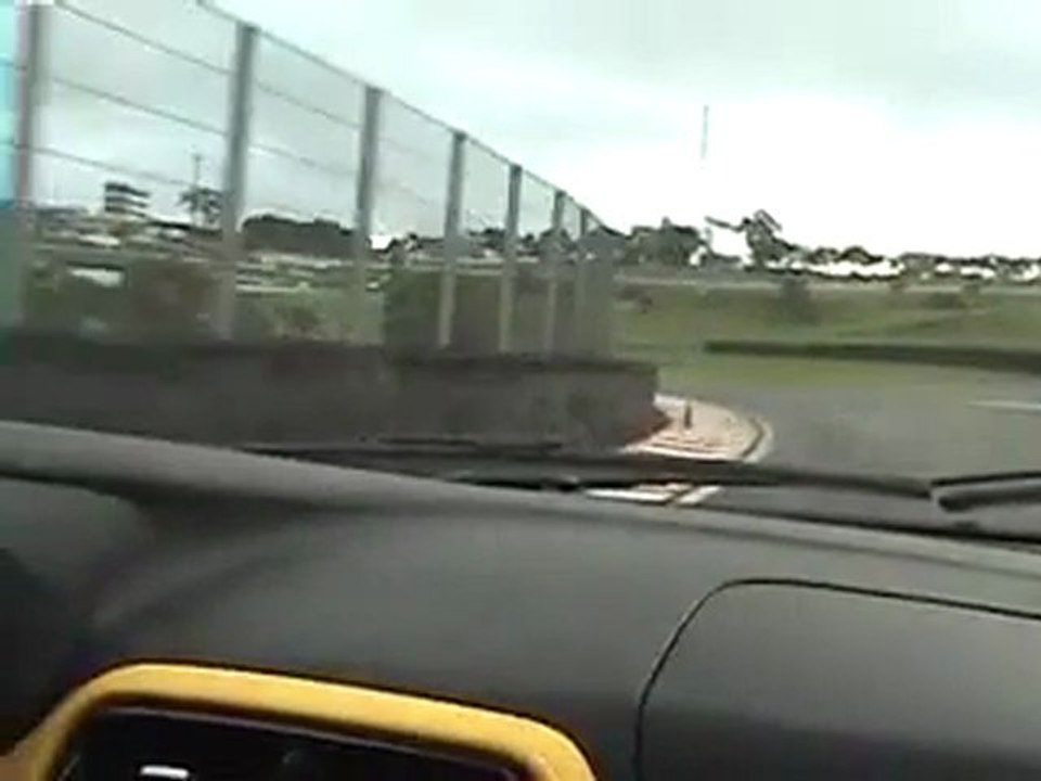 Punto T-Jet em Interlagos 2 -  QUATRO RODAS