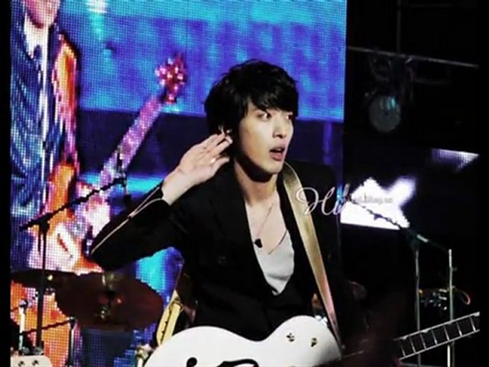 CNBLUE... as successfully in their 1'st Step...