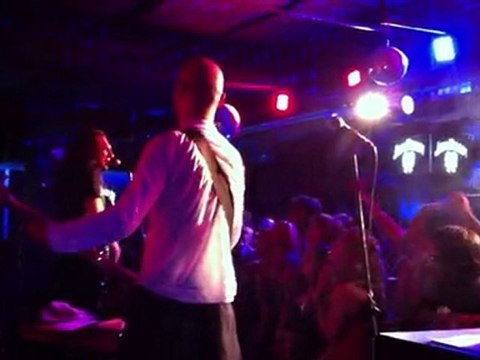 Ogün Sanlısoy saydım bursa konseri canlı resimli bar