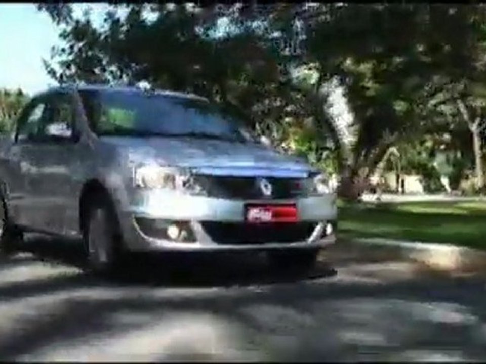 Renault Logan 2011 - QUATRO RODAS