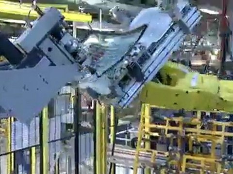 Citroën Aircross (teaser de lançamento) - QUATRO RODAS