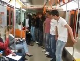 Ankara metrosunda horon