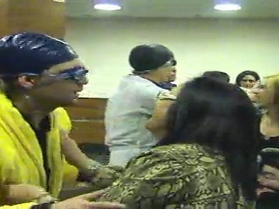 DESPIDIENDO AL PÚBLICO EN EL AUDITORIO DE CEUTÍ.