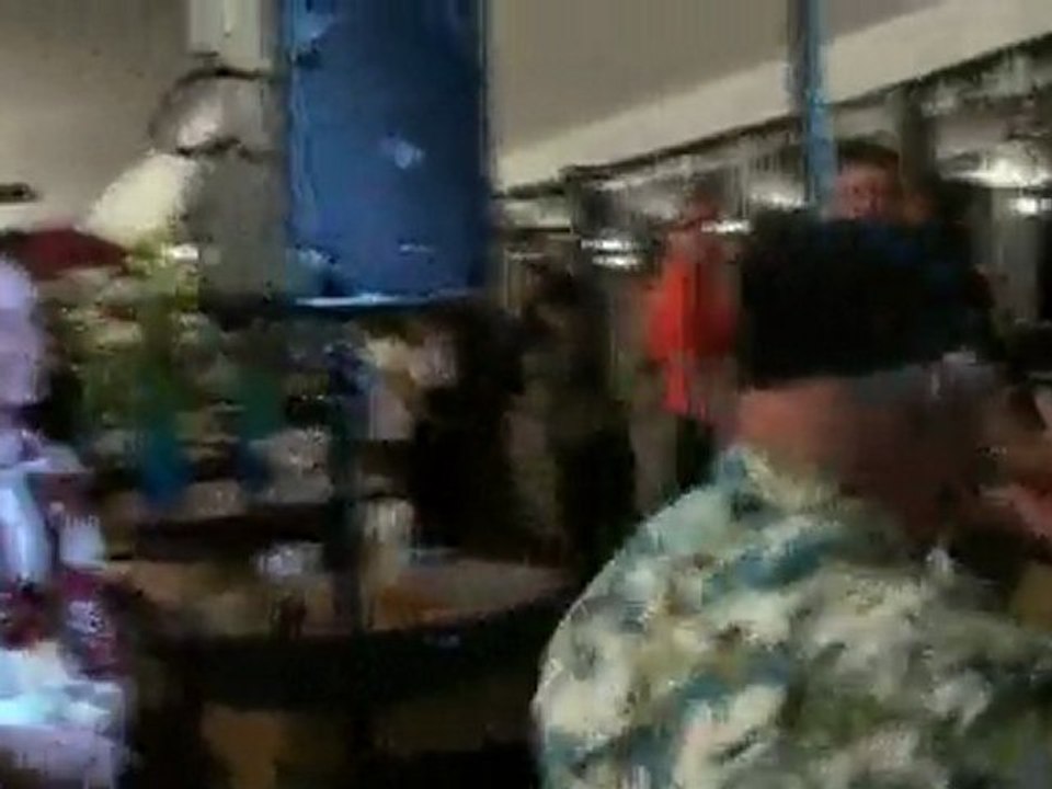 Ambiance "Sugar baby love" à la bodéga du stade André Moga de Bègles.