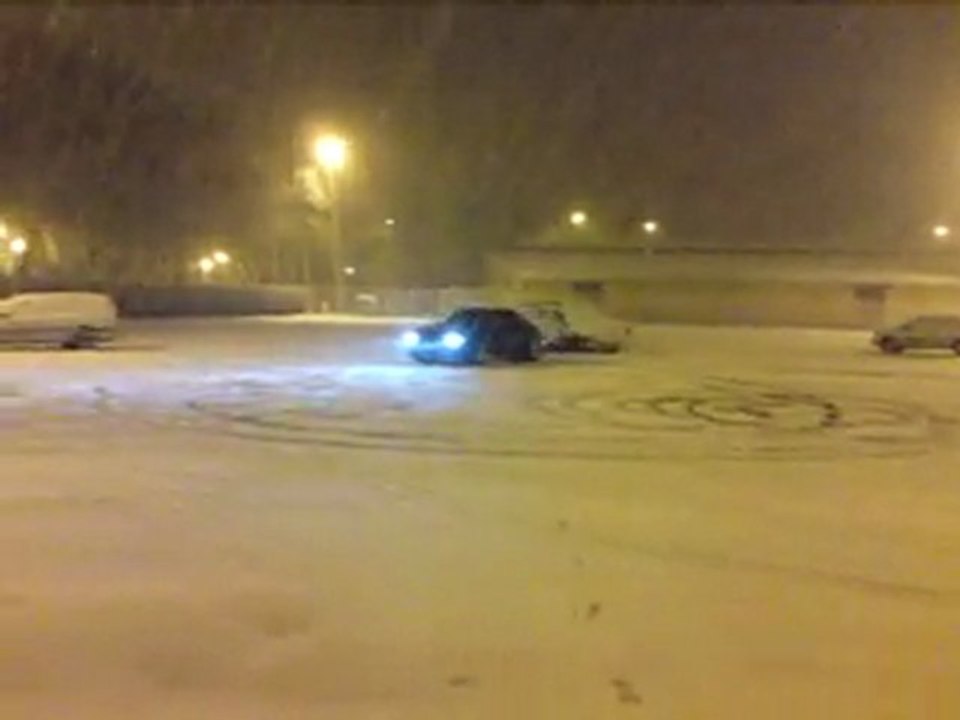 Audi s2 dans la neige