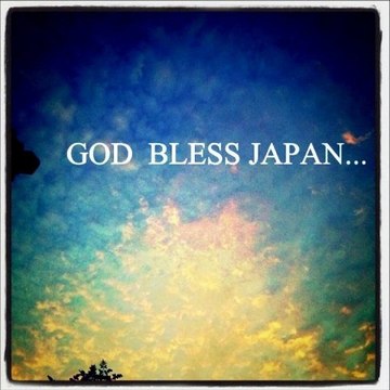 Pray for Japan 日本へ (For victims of Tsunami and a Massive Earthquake in Japan)「Instagram」