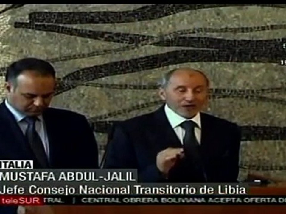 Rebeldes libios admiten reciben ayuda extranjera