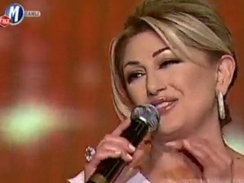 MUAZZEZ ERSOY £££ Kalbimde Gizli Bir Sevgili Arar Gözlerime Bakıp Dalan Gözlerin