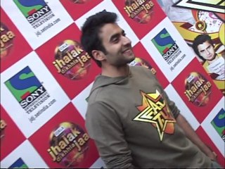 Tusshar Kapoor & Preeti Desai's Musical Shor In The City - Bollywood News