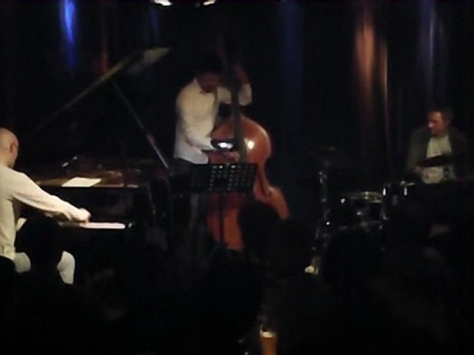 walk around my corner - 18.4.2011