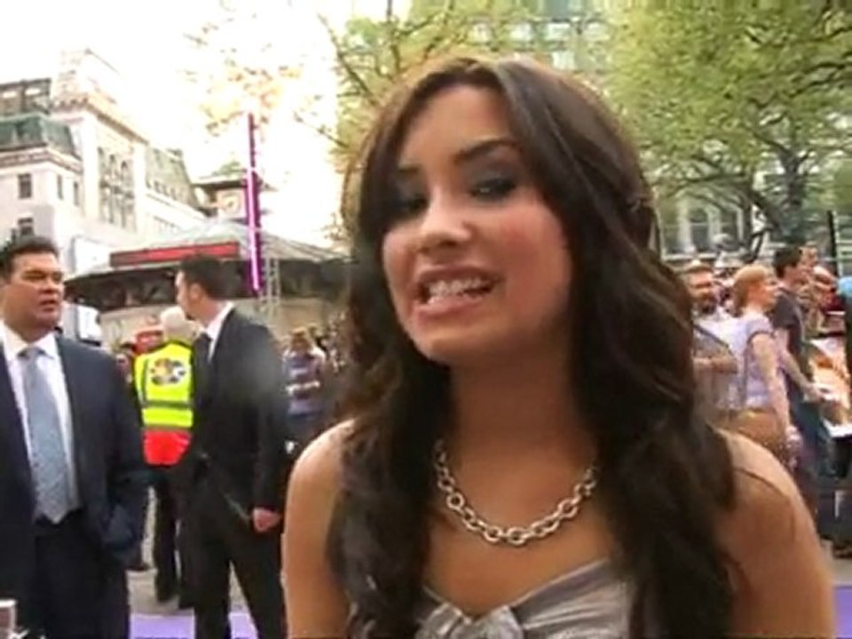 Demi Lovato quits Sonny With A Chance