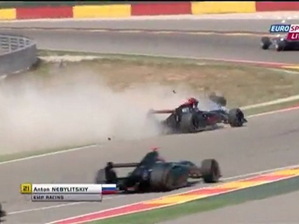 Anton Nebylitskiy flip over crash WSBR 2011 Rd01 Race1 Series Renault