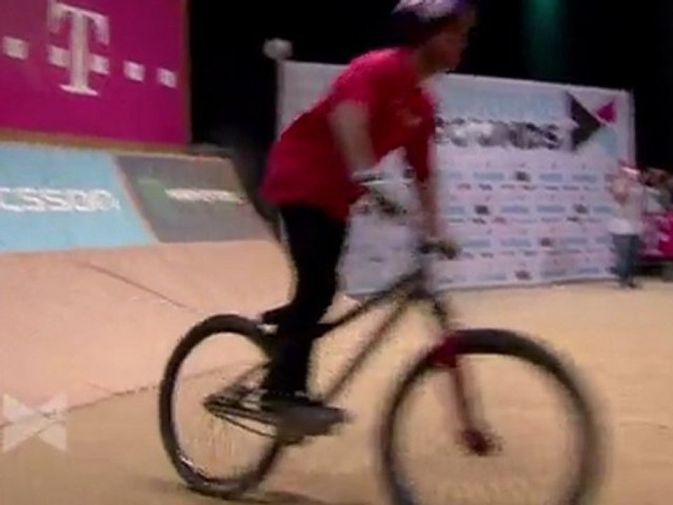 3rd Mountainbike Slopestyle - Yannick Granieri @ Telekom Extreme Playgrounds 2011[HQ]