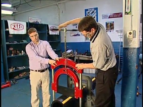 Guillotine Pipe Cutters Demonstration- Reed Manufacturing