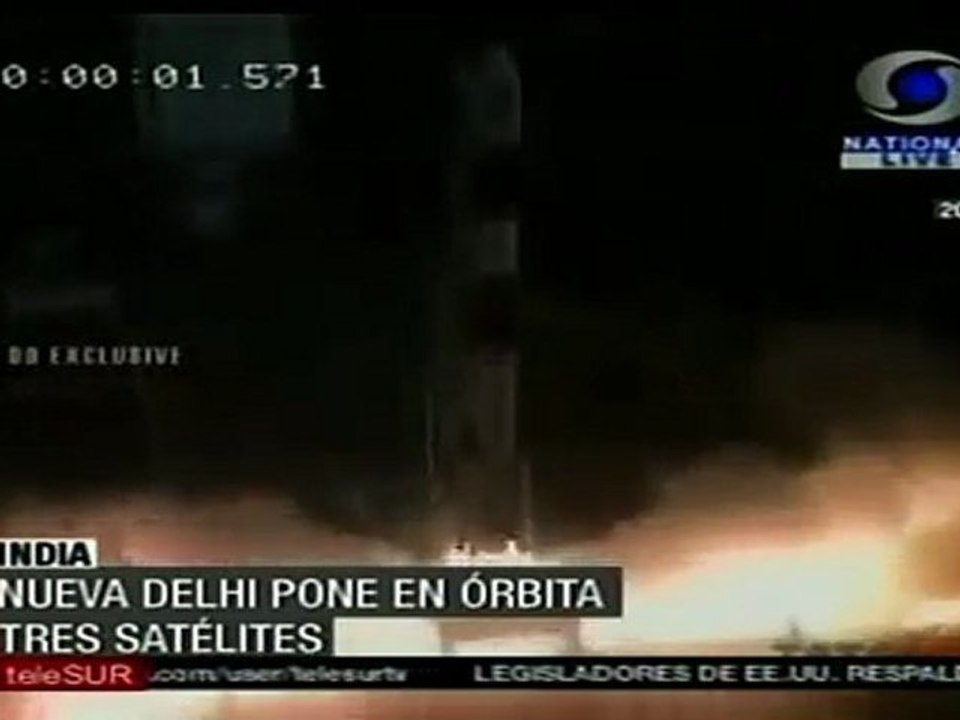 India pone en órbita satélites