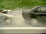 Publicité - Sécurité routière française (Ford Sierra crash) 2002