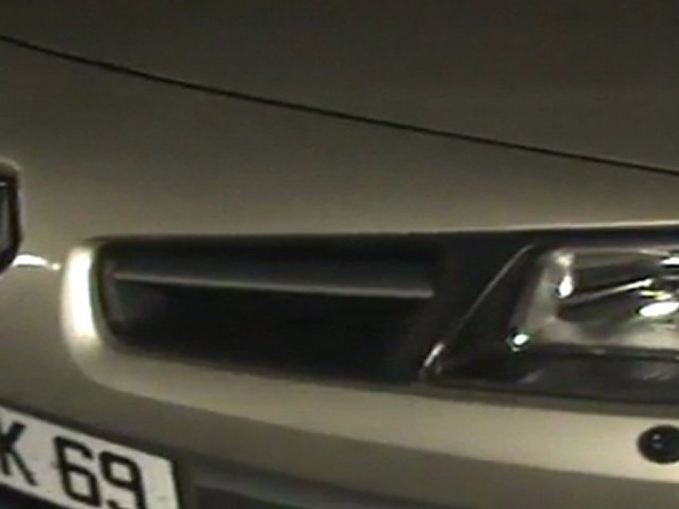 M2U00105
