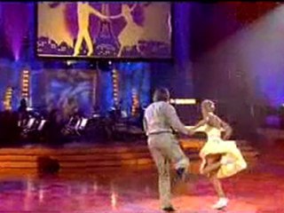 Swing_on_Dancing_with_the_Stars,_Australia,_06