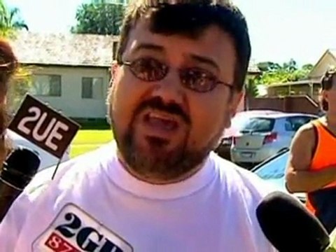 Riots at Australian immigration centre