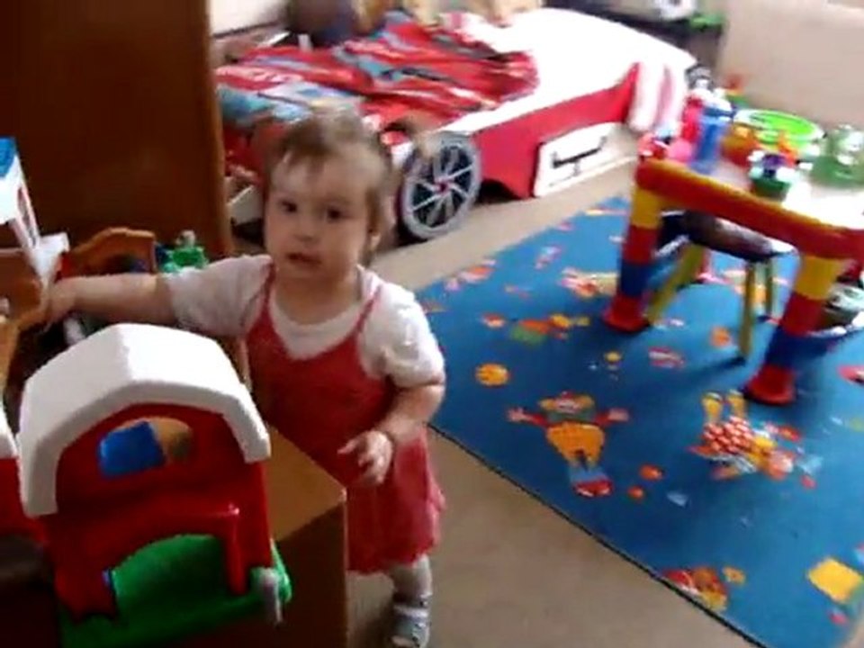 jugando en casa