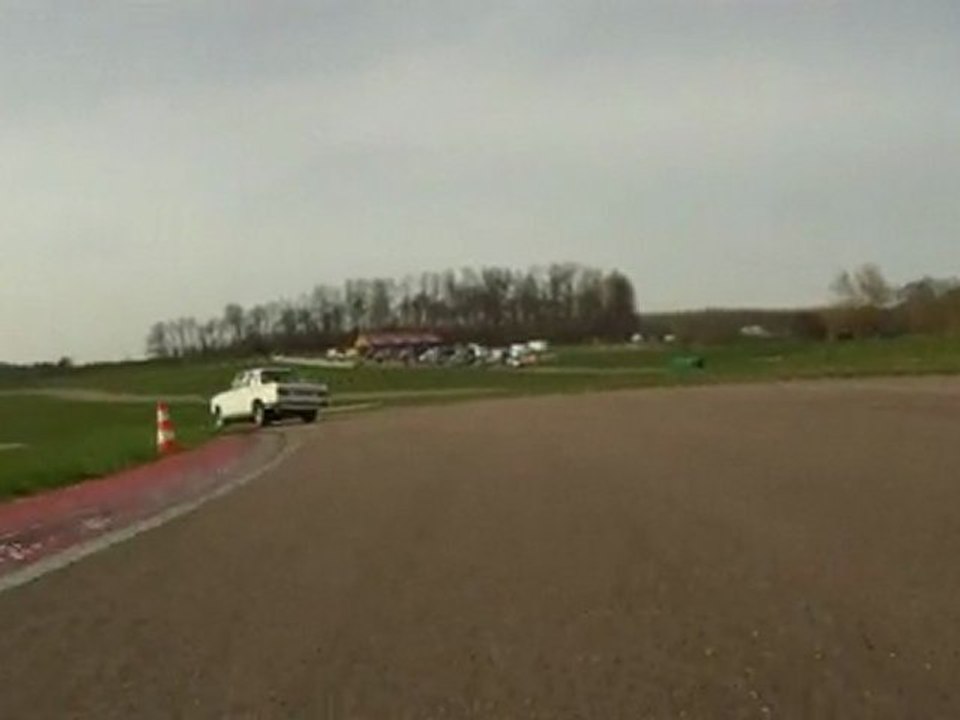 Les ecuyers 20 Mars 2011 BMW 2000 2002