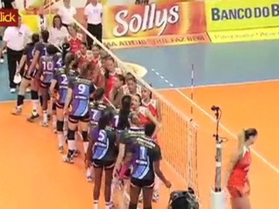 Osasco vence Araçatuba e abre 1 a 0 nas semifinais da Superliga