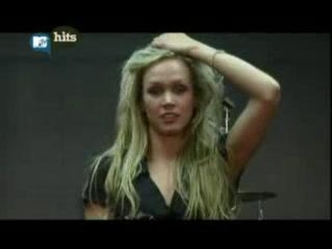 Red Hot Chilli Peppers - Tell Me Baby