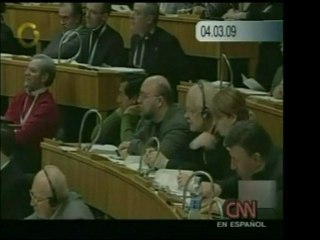 Benedicto XVI reconoce la evolución, pero sostiene que todo