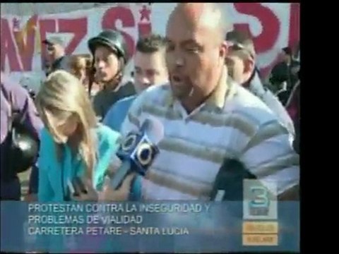 Autobuseros y motorizados trancaron las vías de la Petare-Do