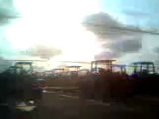 (2/2)  son unos tractores que se encuentran en la Base Naval