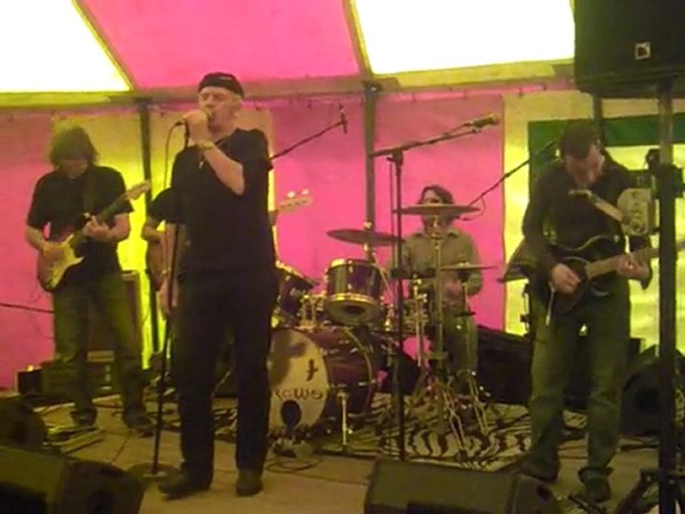 CROWS live @ Lussac, 10 avril 2011.