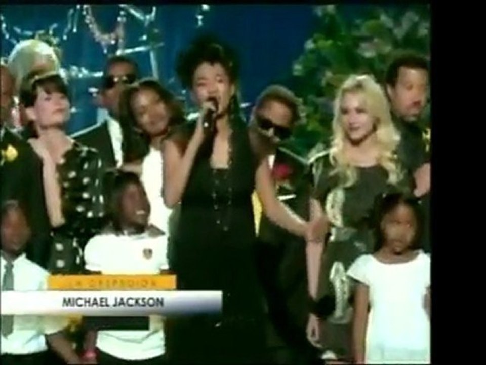 Distintos artistas interpretan "We are the world" y "Heal th