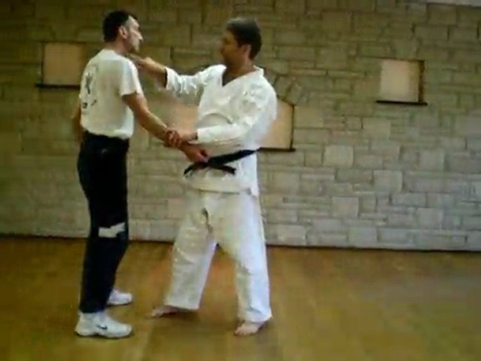 Bunkai For Age Uke (rising block)
