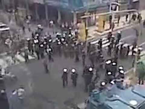Como podemos observar en los videos, la policia agrediendo a