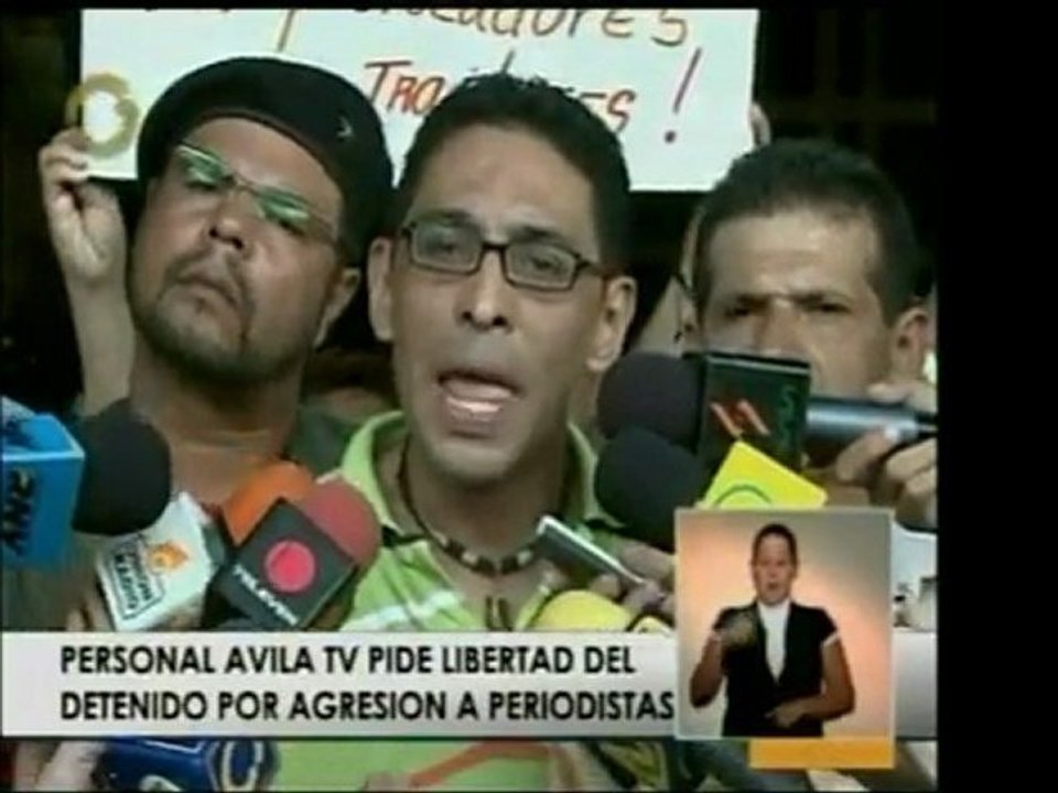 Voceros de la Universidad Simón Rodríguez fueron a exigir qu