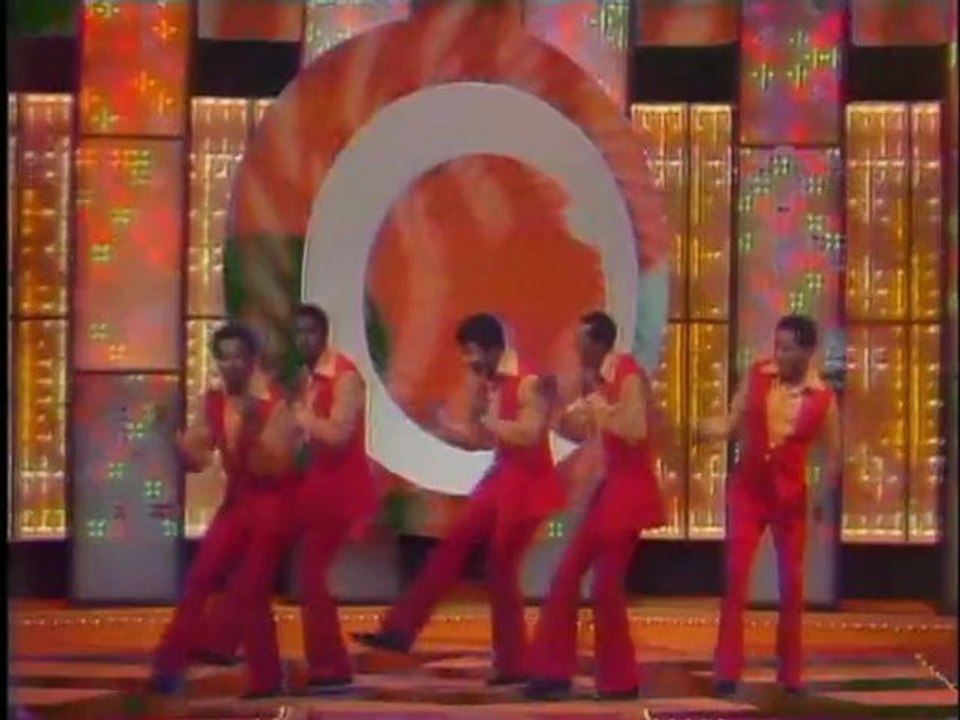 The Temptations - Ball of Confusion (That's What the World Is Today) (Live)