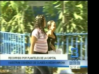 Recorrido por los planteles educativos de la capital.