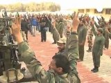McCain visita el bastión rebelde de Bengasi