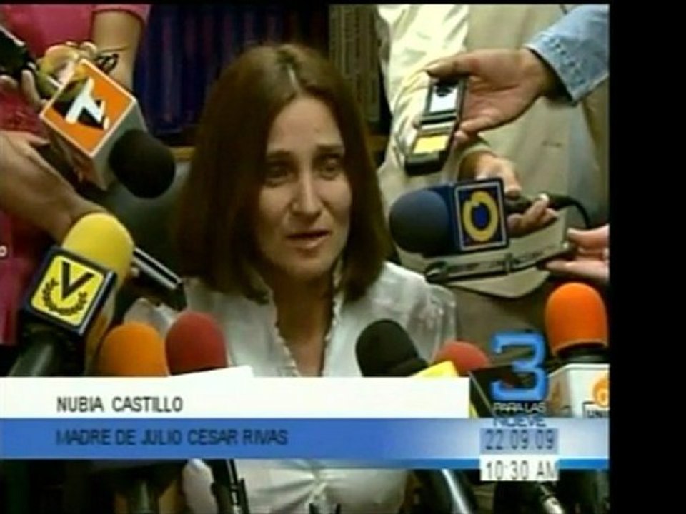 La madre de Julio César Rivas dijo que su hijo está siendo u