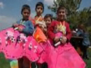 Bir dünya birakin biz cocuklara