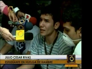 Julio Rivas y su madre llaman a la Cruz Roja a que supervise