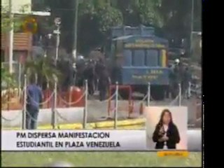 Policía Metropolitana dispersa manifestación estudiantil en
