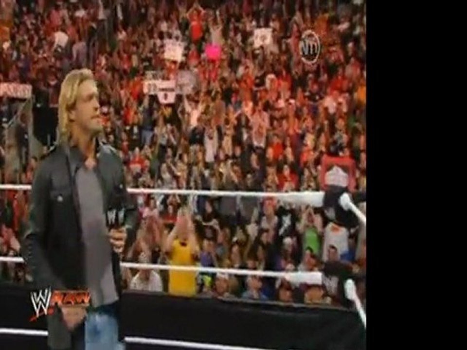 Edge annonce sa retraite à WWE RAW 2011-04-11