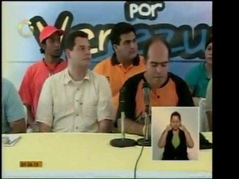 Más de 250 jóvenes se juramentan en comandos por al defensa