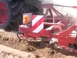 Buttage de pomme de terre 2011 part 4