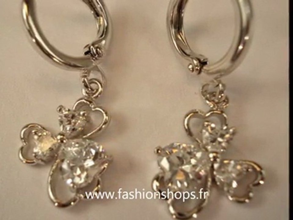Bijoux Fantaisie earrings